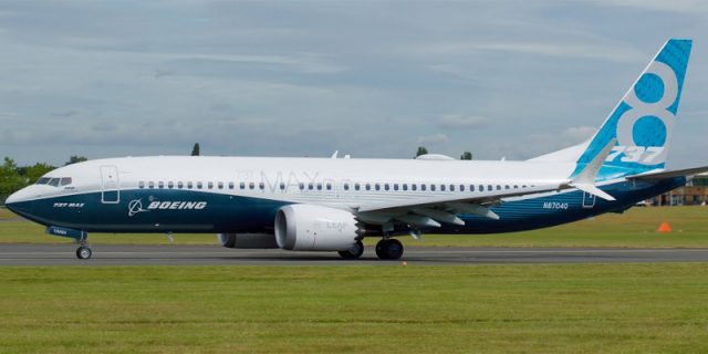 Boeing_737_max_8
