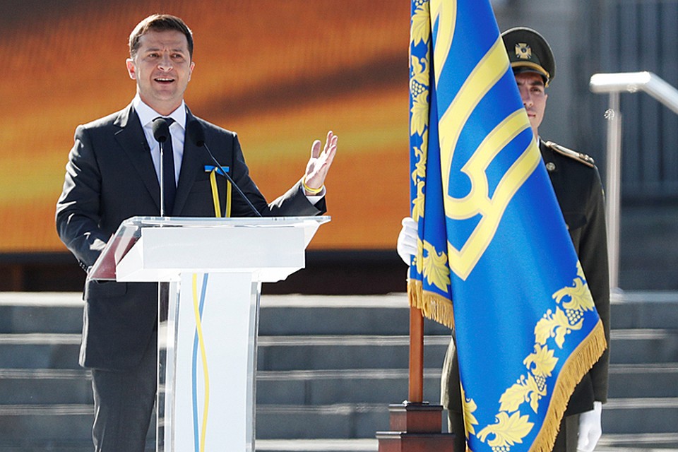 Порошенко отдыхает. Зеленский выставил себя на посмешище «сдав» казакам Дюнкерк