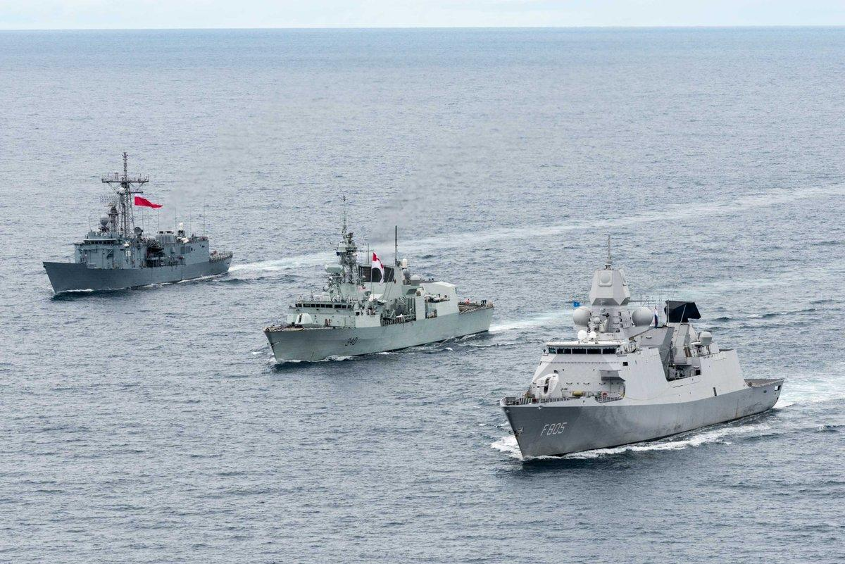 Самолеты ВМФ России имитировали атаку на военный флот НАТО во время маневров альянса у берегов Исландии, вынудив свернуть учения