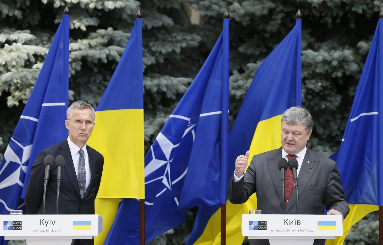 О страхах власти и обновленной позиции Запада по Украине - Михаил Погребинский О страхах власти и обновленной позиции Запада по Украине - Михаил Погребинский
