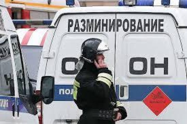В Москве из-за звонков о бомбах эвакуировали пять кинотеатров, музей и ТРЦ
