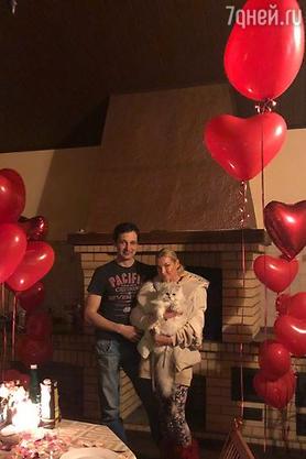 Анастасия Волочкова: «Порадуйтесь за нас! Если сможете...» Анастасия Волочкова: «Порадуйтесь за нас! Если сможете...»