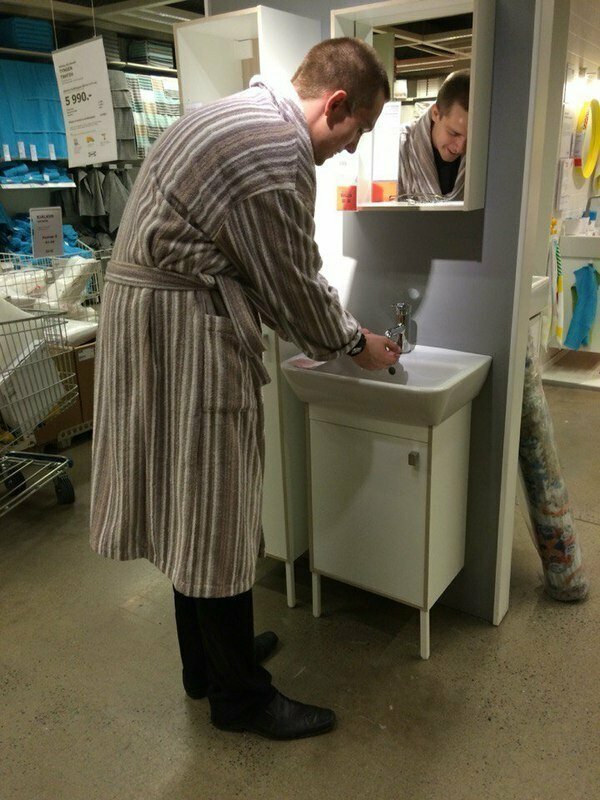Чувствуйте себя как дома, говорили они Всем поклонникам IKEA посвящается
(20 фото)