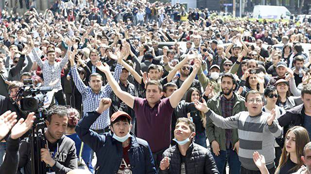 В Ереване задержаны около 100 участников акции протеста
