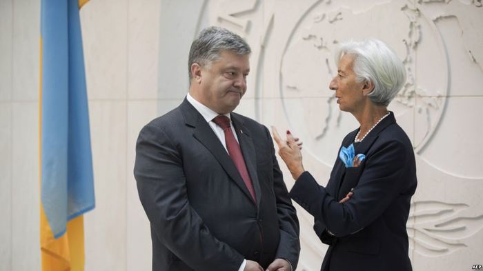 МВФ более чем вдвое сократит денежные транши Украине. Украина, сокращение траншей, экономика, политика, Международный валютный фонд