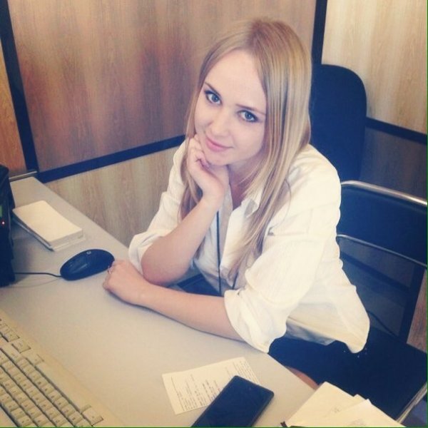 Офисные работницы Офисные работницы