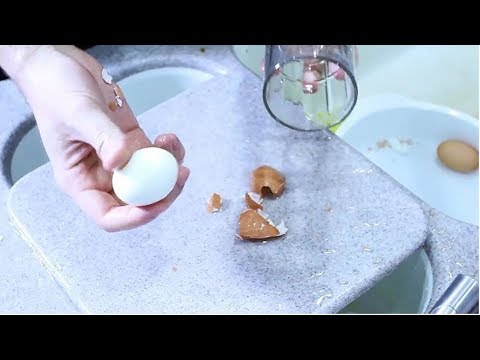 Как мгновенно почистить яйцо