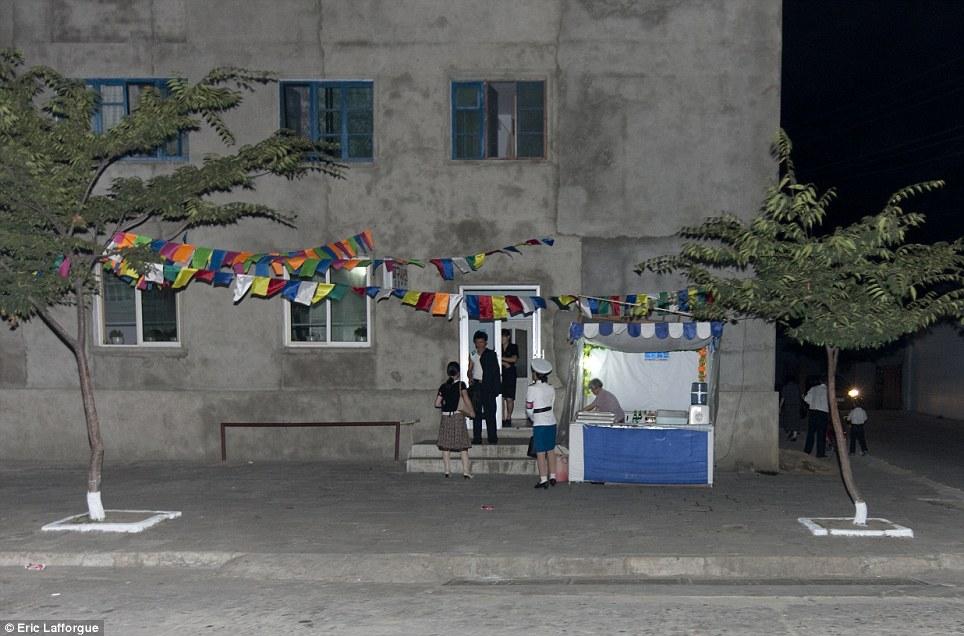 Запрещенные фотографии — Северная Корея, снятая скрытой камерой Запрещенные фотографии — Северная Корея, снятая скрытой камерой