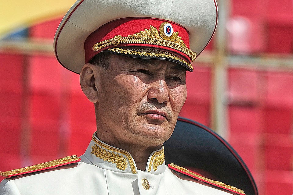 Бывший начальник управления Следственного комитета по Волгоградской области Михаил Музраев на параде в Москве, 9 мая 2014 года. Фото Дмитрий Рогулин/ТАСС