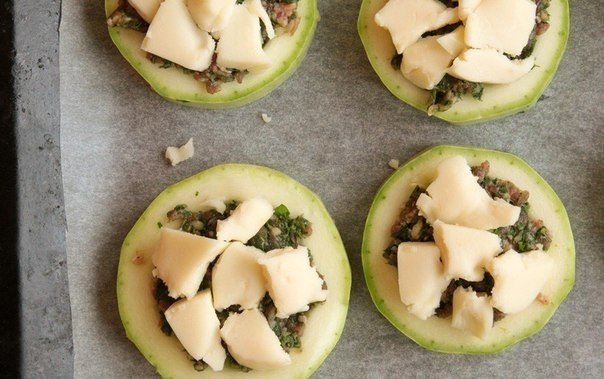 Вкуснятина за 20 минут. Шикарные фаршированные кабачки Вкуснятина за 20 минут. Шикарные фаршированные кабачки
