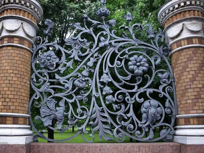 Стильные заборы для загородного участка Стильные заборы для загородного участка