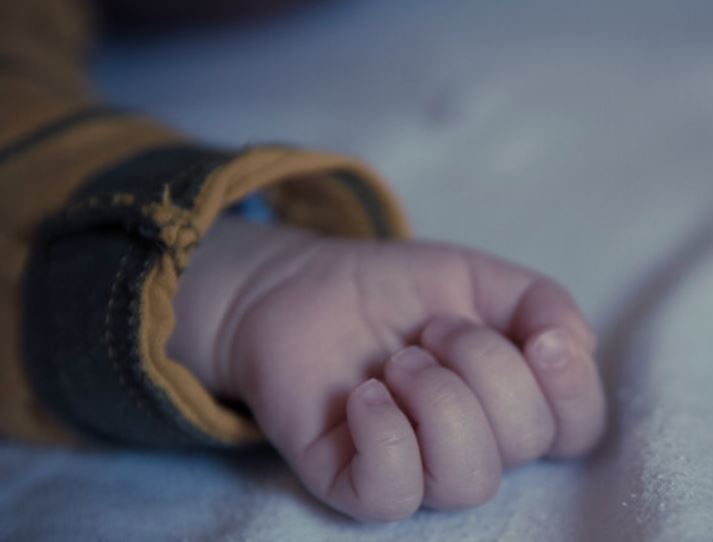 «В доме нашли кости»: задержаны родители бесследно исчезнувшей девочки под Новгородом «В доме нашли кости»: задержаны родители бесследно исчезнувшей девочки под Новгородом
