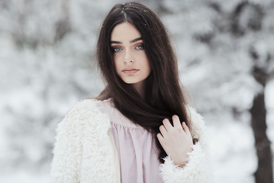 Photographer-inspired-by-a-blue-eyes-models-58974c955486c__880