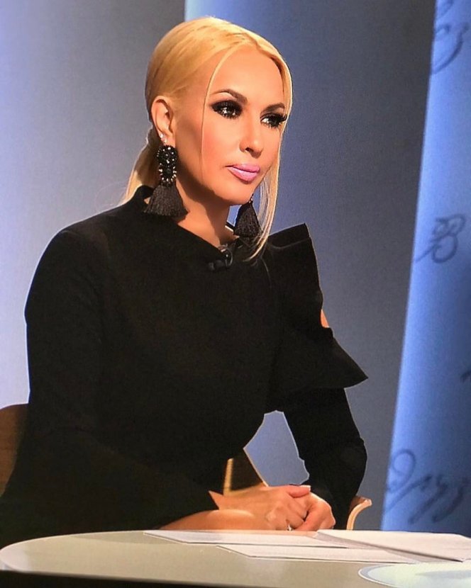 «После родов потеряла красоту»: Лера Кудрявцева неприятно удивила поклонников фото без макияжа «После родов потеряла красоту»: Лера Кудрявцева неприятно удивила поклонников фото без макияжа