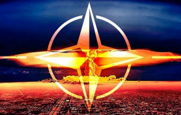 Известный ведущий США Алекс Джонс рассказал почему запугивать русских бесполезно Известный ведущий США Алекс Джонс рассказал почему запугивать русских бесполезно
