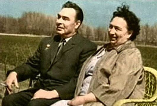 Маленькие тайны жён вождей Маленькие тайны жён вождей