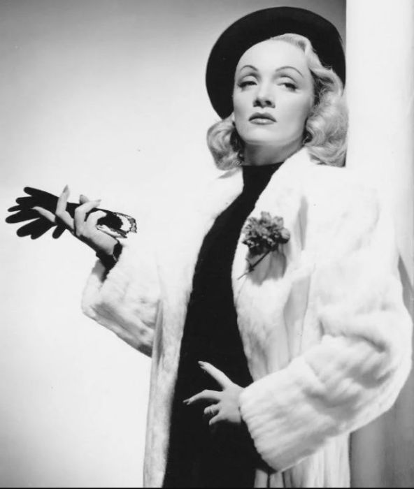 Марлен Дитрих. / Фото: www.yandex.net Марлен Дитрих. / Фото: www.yandex.net