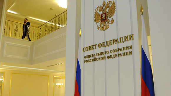 Сенаторы заботятся только о своем кармане