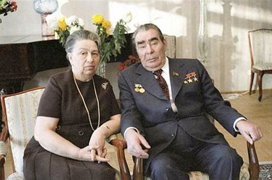 Маленькие тайны жён вождей Маленькие тайны жён вождей