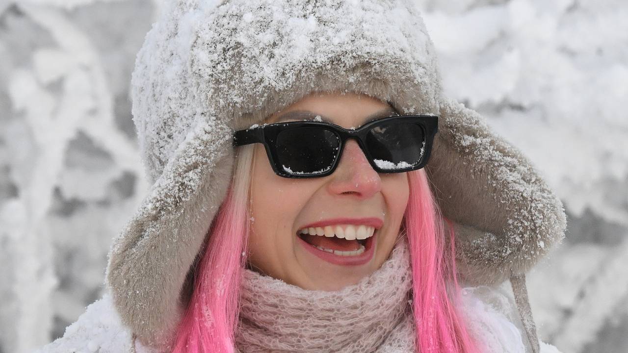 Трихолог предупредила о последствиях отказа от ношения шапки