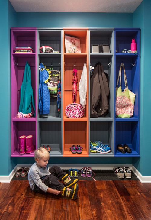 Прочая обувь для хранения у двери. Как организовать хранение обуви — идеи и варианты. Фото с сайта NewPix.ru