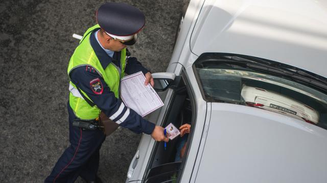У нас все равны, но некоторые "равнее"?? - "Сотрудникам ДПС запретили задерживать пьяных судей". У нас все равны, но некоторые "равнее"?? - "Сотрудникам ДПС запретили задерживать пьяных судей".