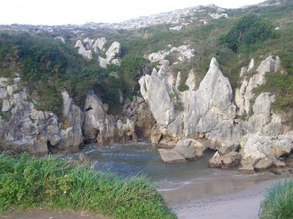 Плайя-де-Гульпиюри – морской пляж без моря (14 фото) Плайя-де-Гульпиюри – морской пляж без моря (14 фото)