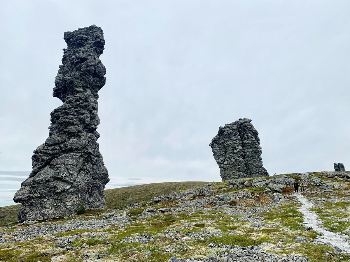 Маньпупунер: загадочные каменные великаны на Урале (ФОТО)