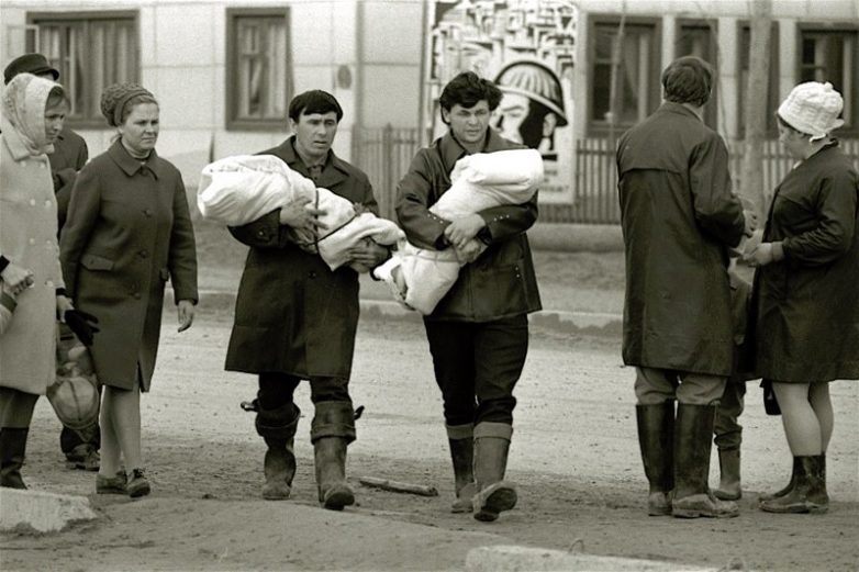 Почему в СССР брили годовалых детей наголо? Почему в СССР брили годовалых детей наголо?