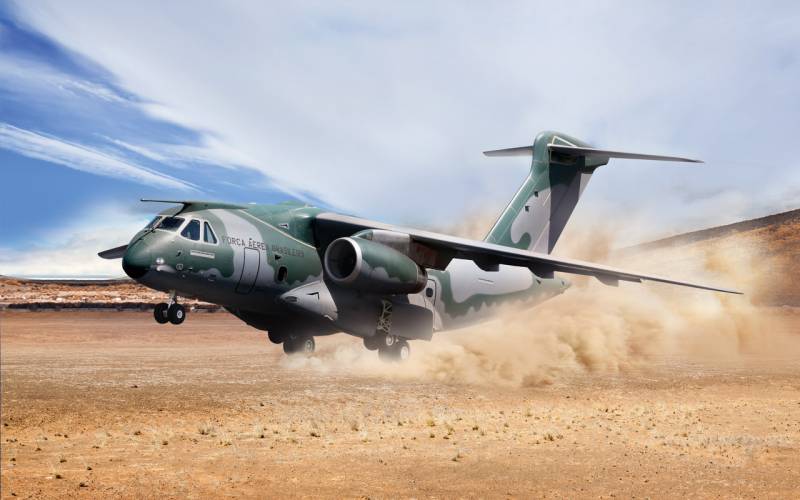Бразильский военно-транспортный самолёт Embraer KC-390