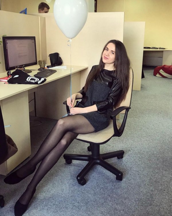 Офисные работницы Офисные работницы