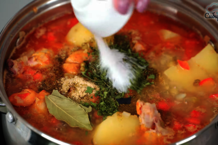 Турецкий чечевичный суп с овощами и копченостями: шаг 8