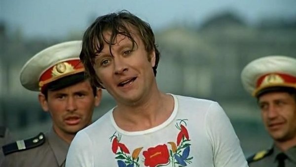 кадр из фильма «Невероятные приключения итальянцев в России»