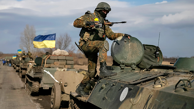 Украинские радикалы назвали условия для начала войны с Россией Националист Дмитрий Корчинский заявил, что Киев способен захватить Крым и Кубань.