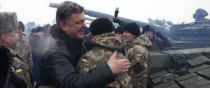 Политолог: Следующий удар нанесёт шавка-Порошенко Политолог: Следующий удар нанесёт шавка-Порошенко