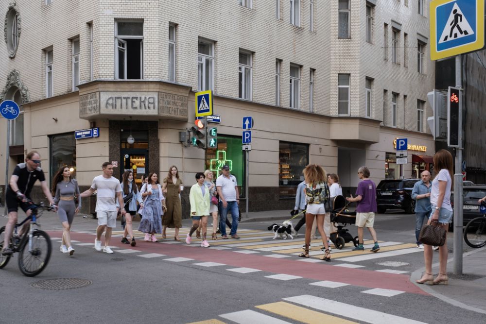 ✌️ 11 ярких фото переполненной Москвы в первый день после снятия карантина