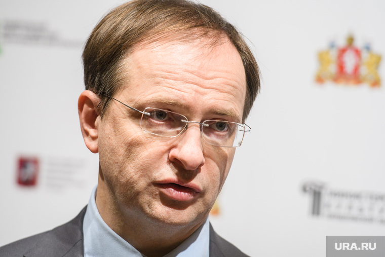 Мединский осудил россиян за любовь к голливудским фильмам