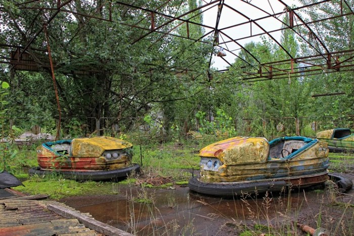 Аттракцион «автодром» в Припяти. Фото: viaescarlate.com. 7 самых страшных мест Украины, посетить которые решаются далеко не все туристы