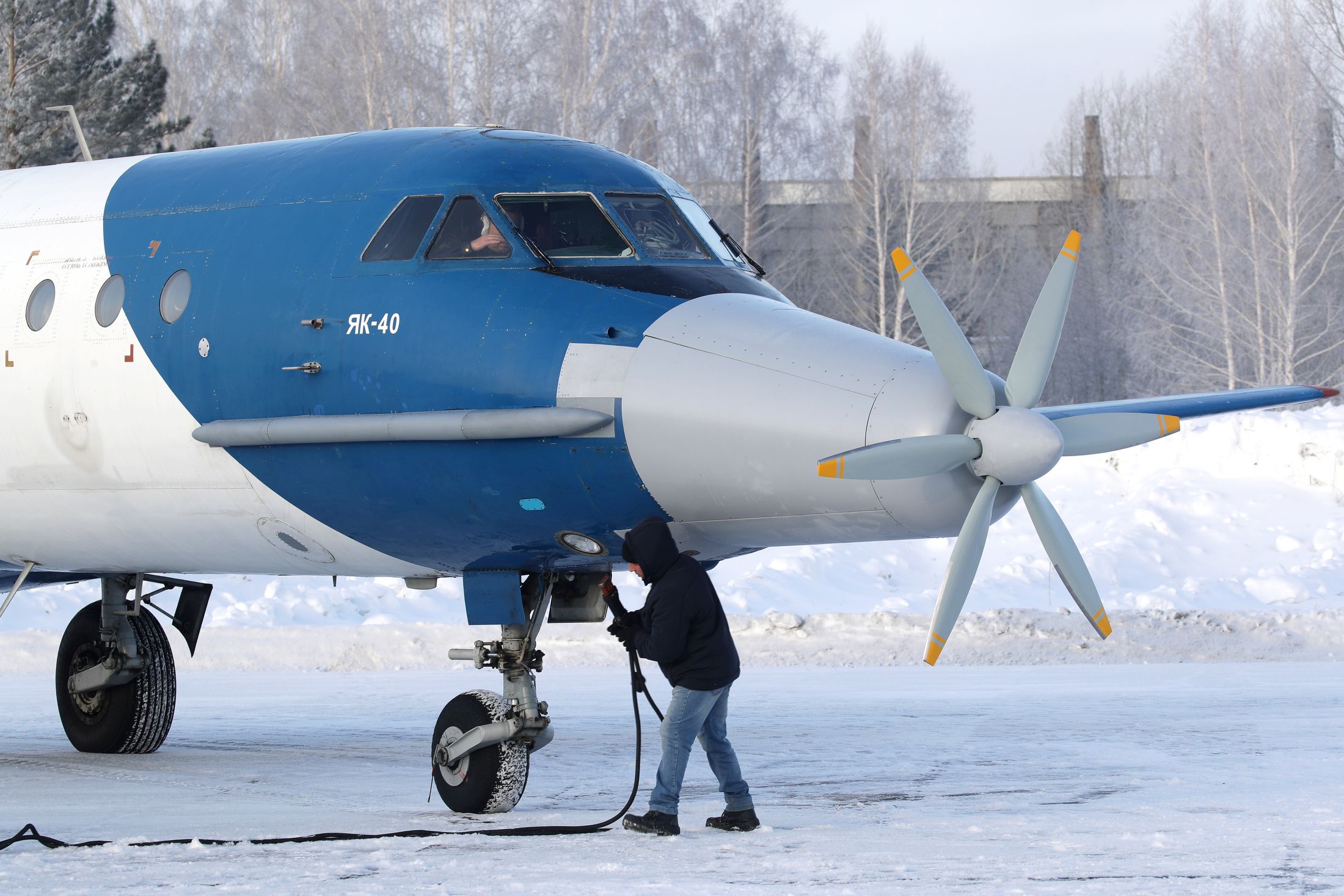Як-40 с электродвигателем Макс 2021