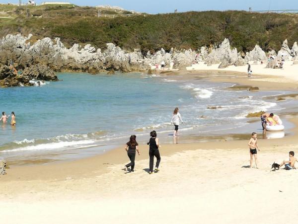 Плайя-де-Гульпиюри – морской пляж без моря (14 фото) Плайя-де-Гульпиюри – морской пляж без моря (14 фото)