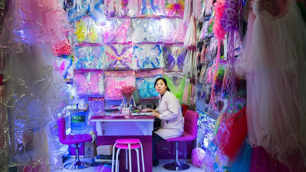 6 фото из города, где производят все вещи с пометкой «Made in China»
