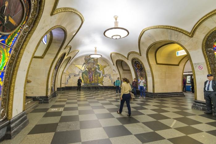 10 самых красивых станций метро Москвы 10 самых красивых станций метро Москвы