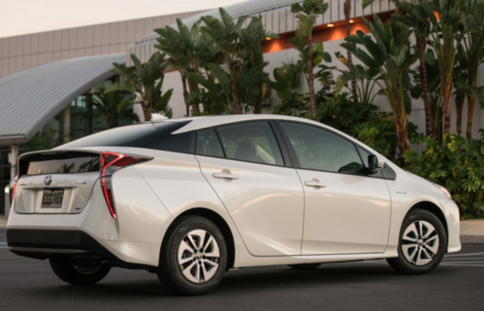 Toyota Prius - хорош после всех изменений. Toyota Prius - хорош после всех изменений.