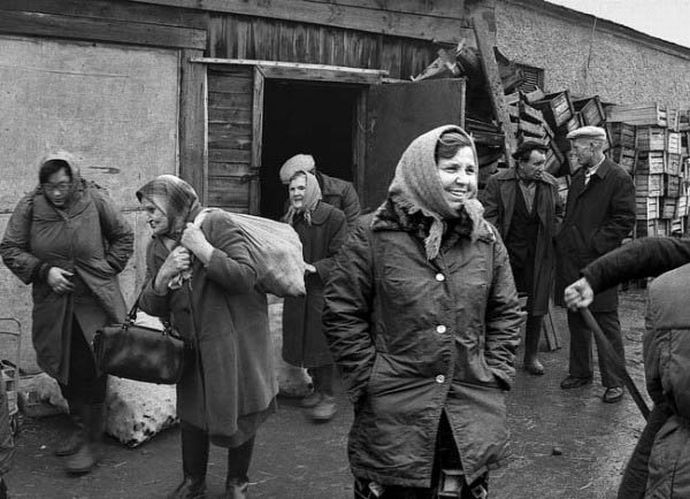 Нищая жизнь в советской провинции.