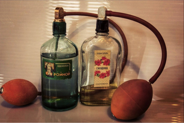 Ходила легенда, что Сталин пользовался исключительно Тройным одеколоном / Фото: drive2.com Ходила легенда, что Сталин пользовался исключительно Тройным одеколоном / Фото: drive2.com