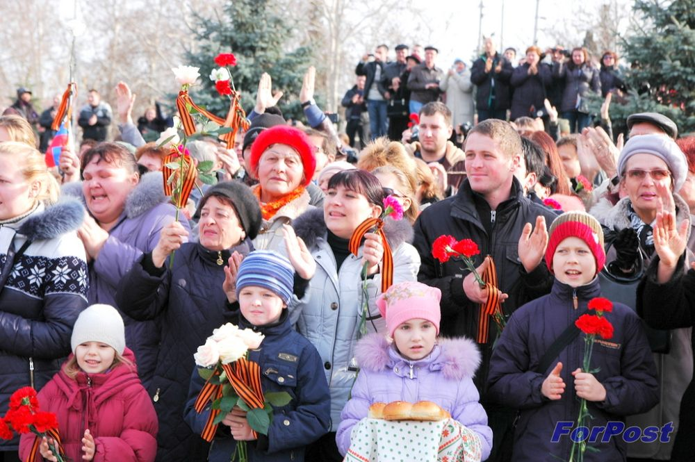 Встреча "Беркута" в Севастополе 22 февраля 2014 г. Хроника Русской весны в Севастополе. 22 февраля - 1 марта 2014