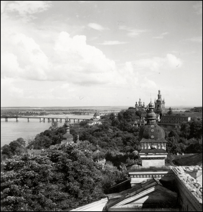 Оккупированный Киев в объективе классика ч/б фотографии Герберта Листа Оккупированный Киев в объективе классика ч/б фотографии Герберта Листа