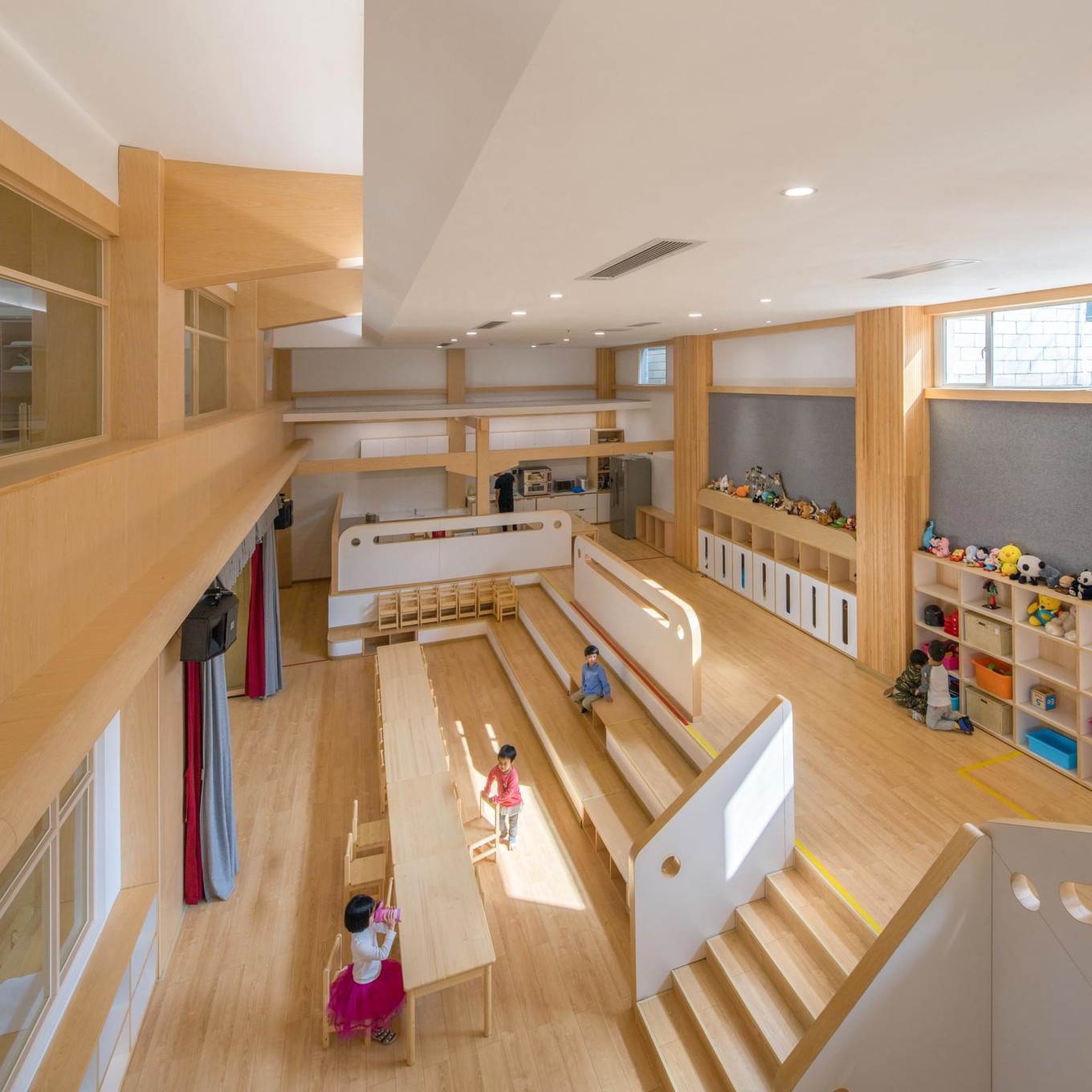 Lion International Kindergarten в Китае