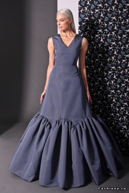 Christian Siriano pre-fall 2017 -- женственно, элегантно и без демонстративной сексуальности Christian Siriano pre-fall 2017 -- женственно, элегантно и без демонстративной сексуальности