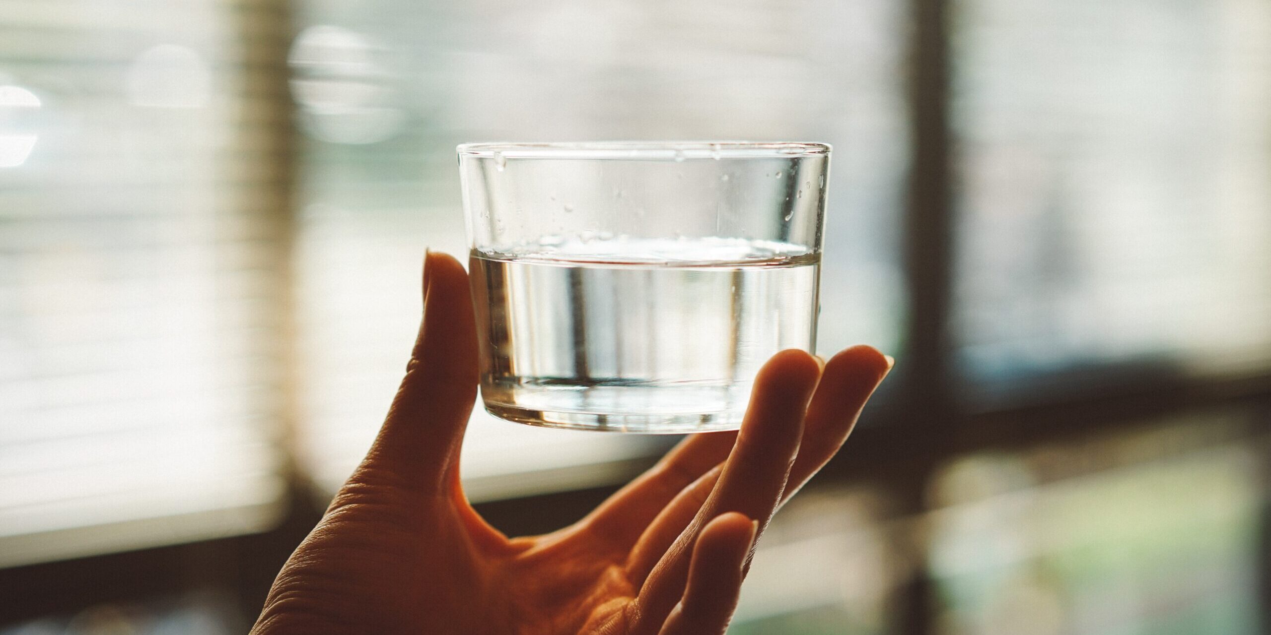 Что может произойти с мозгом, если выпить слишком много воды